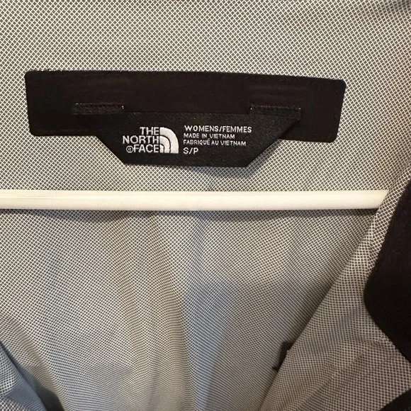 THE NORTH FACE LADIES ALL-WEATHER DRYVENT STRETCH JACKET, size Small, Black - Picture 7 of 7
